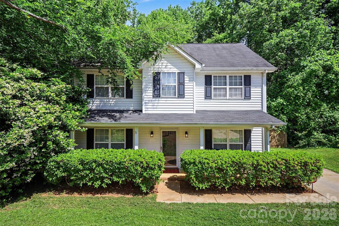 6323 Pine Hollow Dr., Charlotte, NC 28212