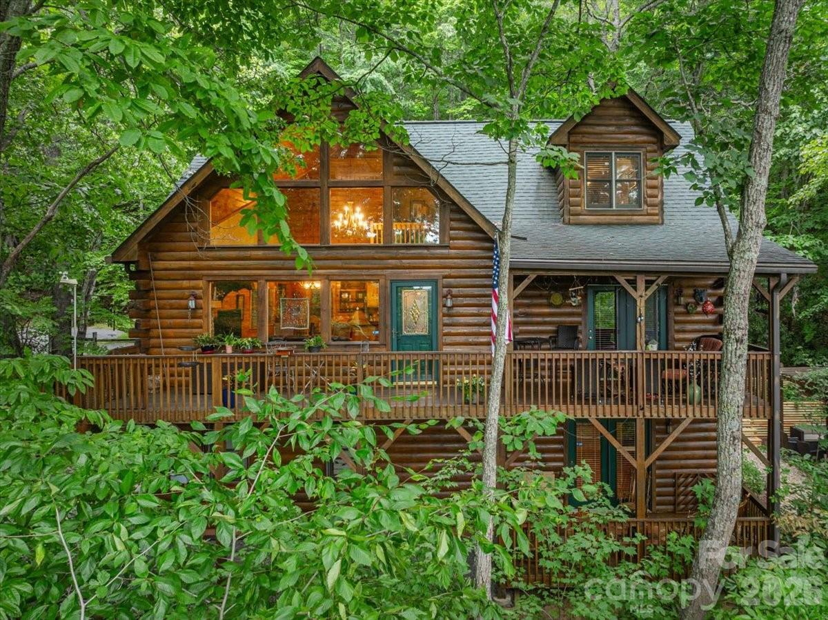 30 Rhododendron Dr., Waynesville, NC 28786
