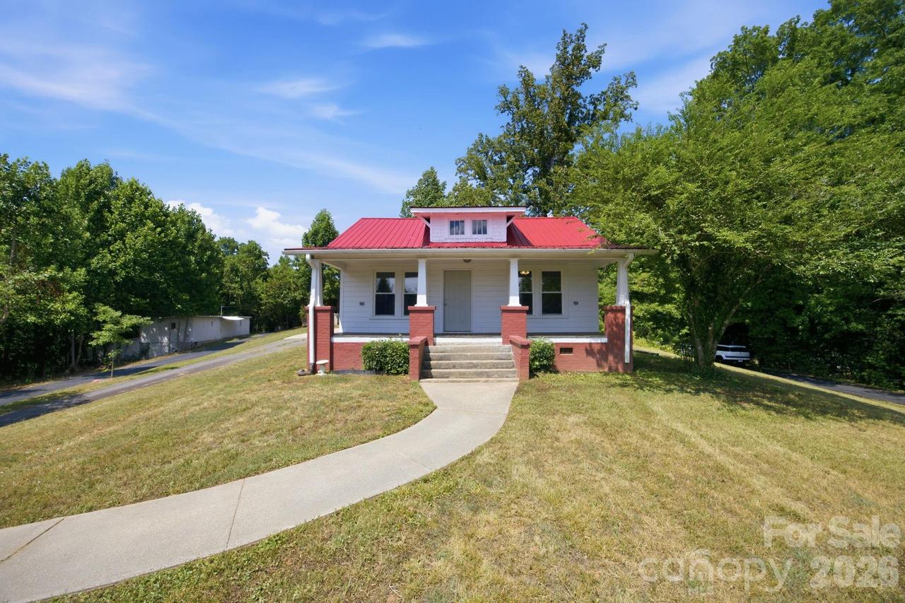 661 Lenoir Rd., Morganton, NC 28655