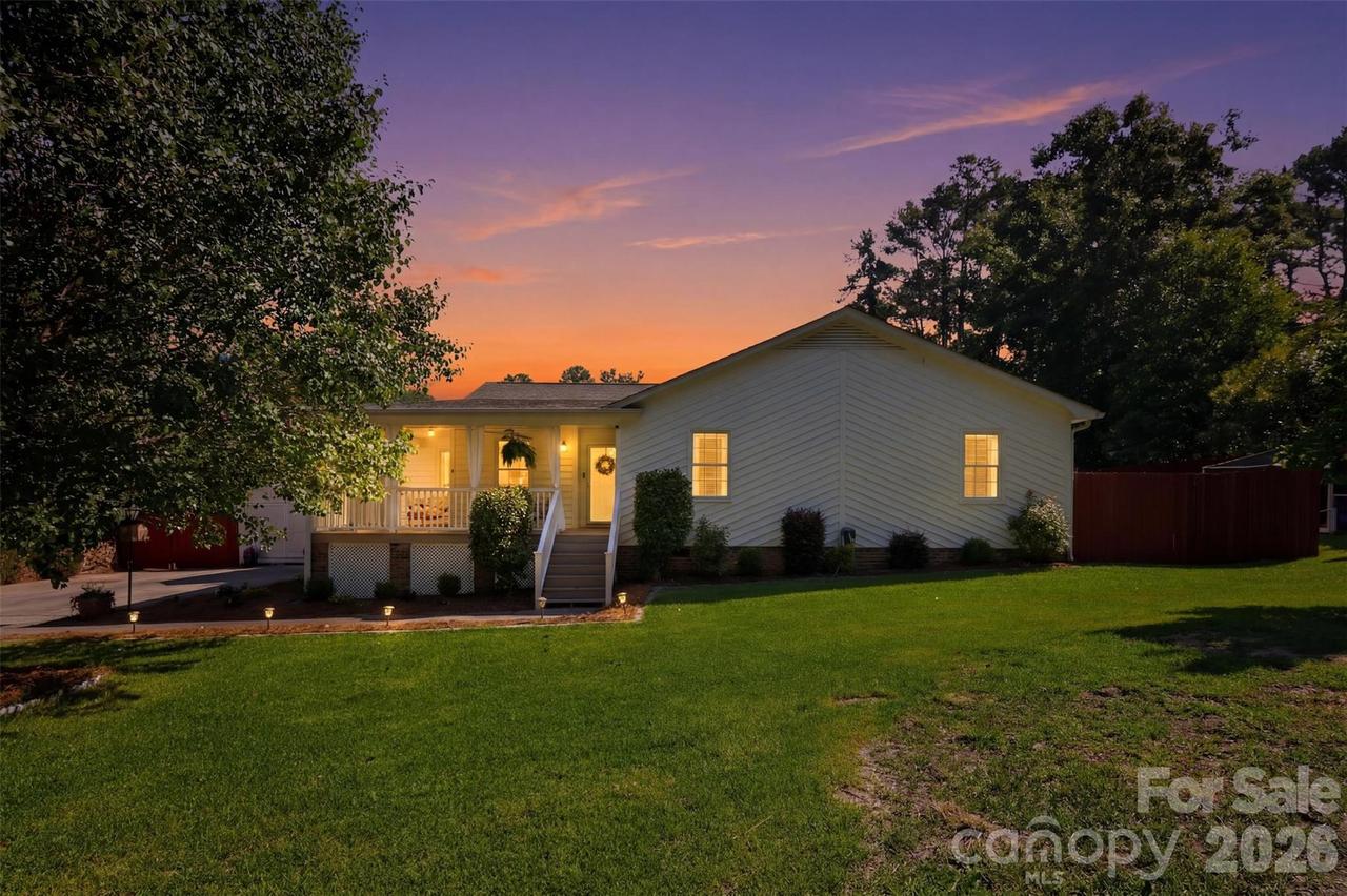 405 Country Club Dr., Weddington, NC 28104