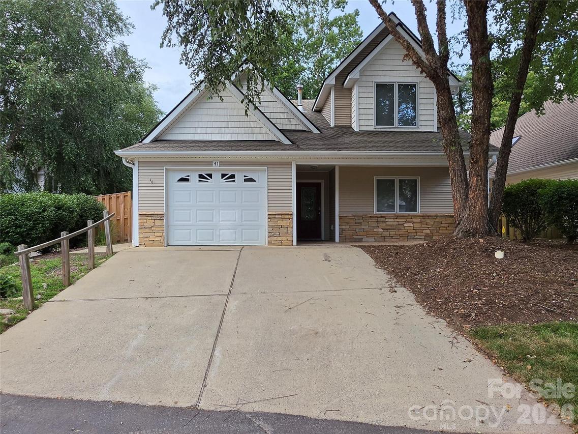 41 Beekeeper Tr., Swannanoa, NC 28778