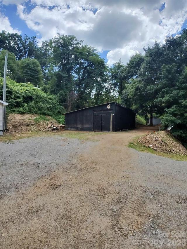 9999 P J Dr., Waynesville, NC 28786