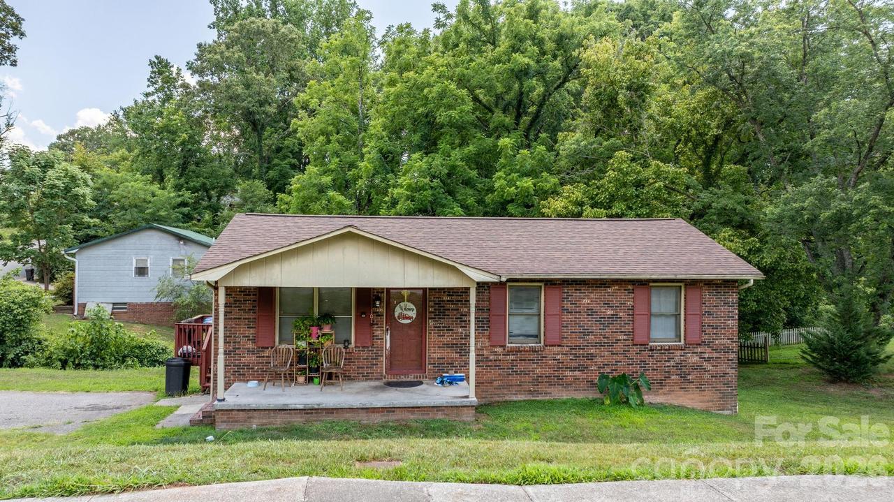 101 Fifth St., Morganton, NC 28655
