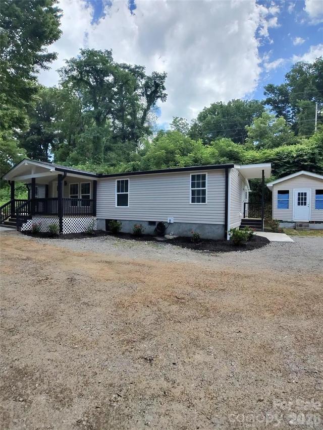 64 P J Dr., Waynesville, NC 28786