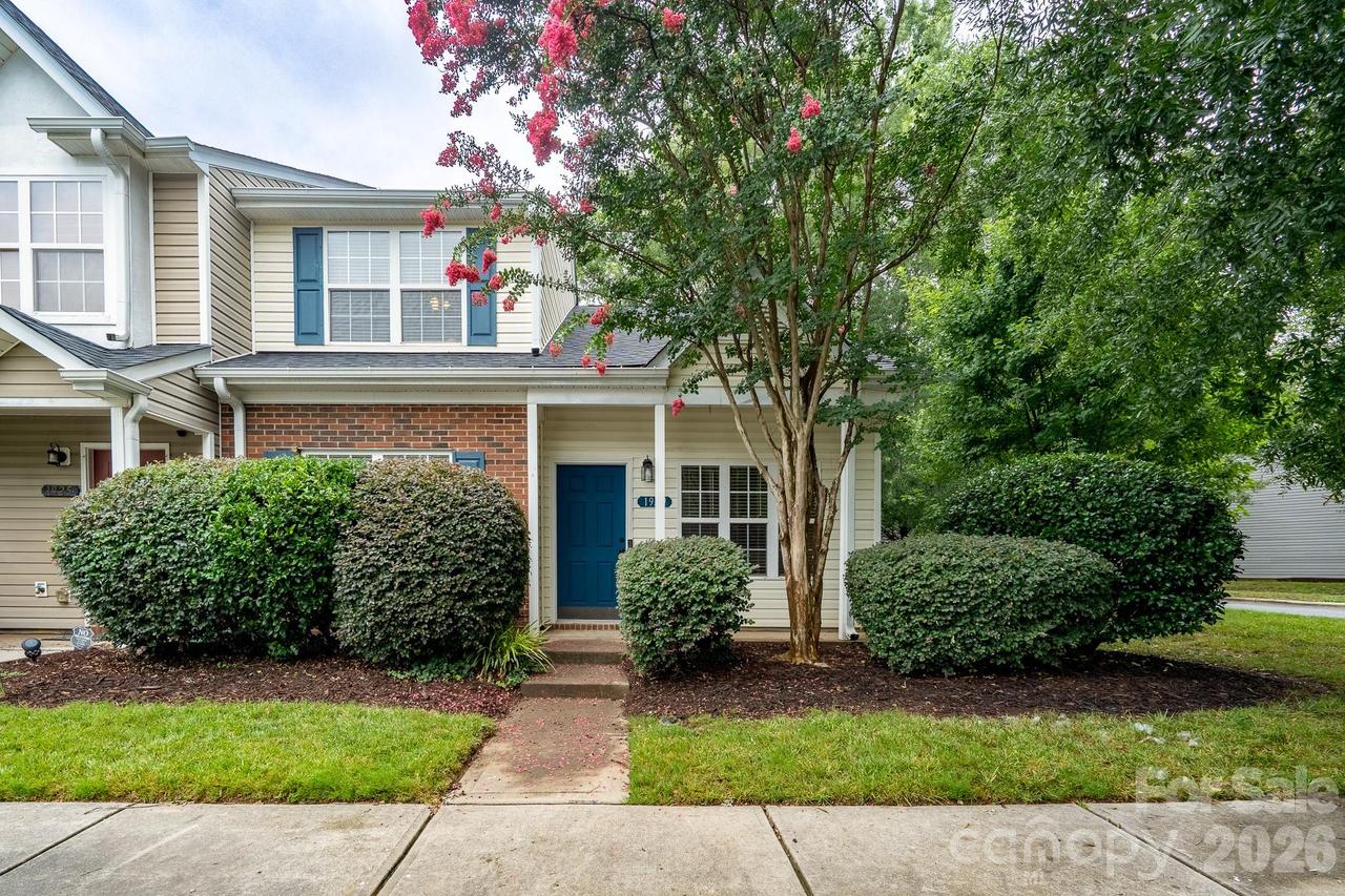 1929 Billingsville School Ct., Charlotte, NC 28214