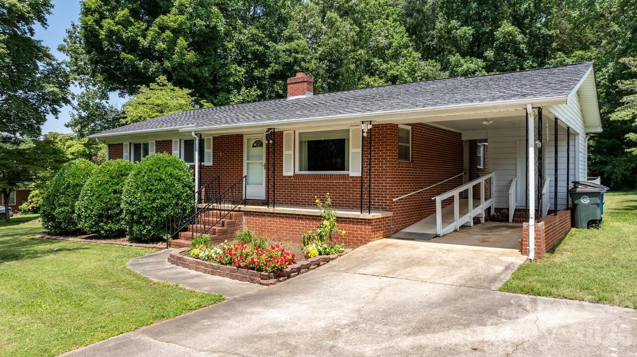 704 4th St., Conover, NC 28613