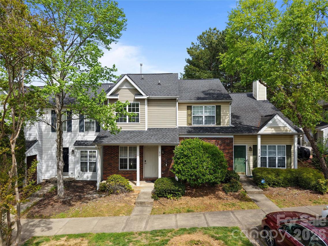 622 Emerald Cove Dr., Charlotte, NC 28262