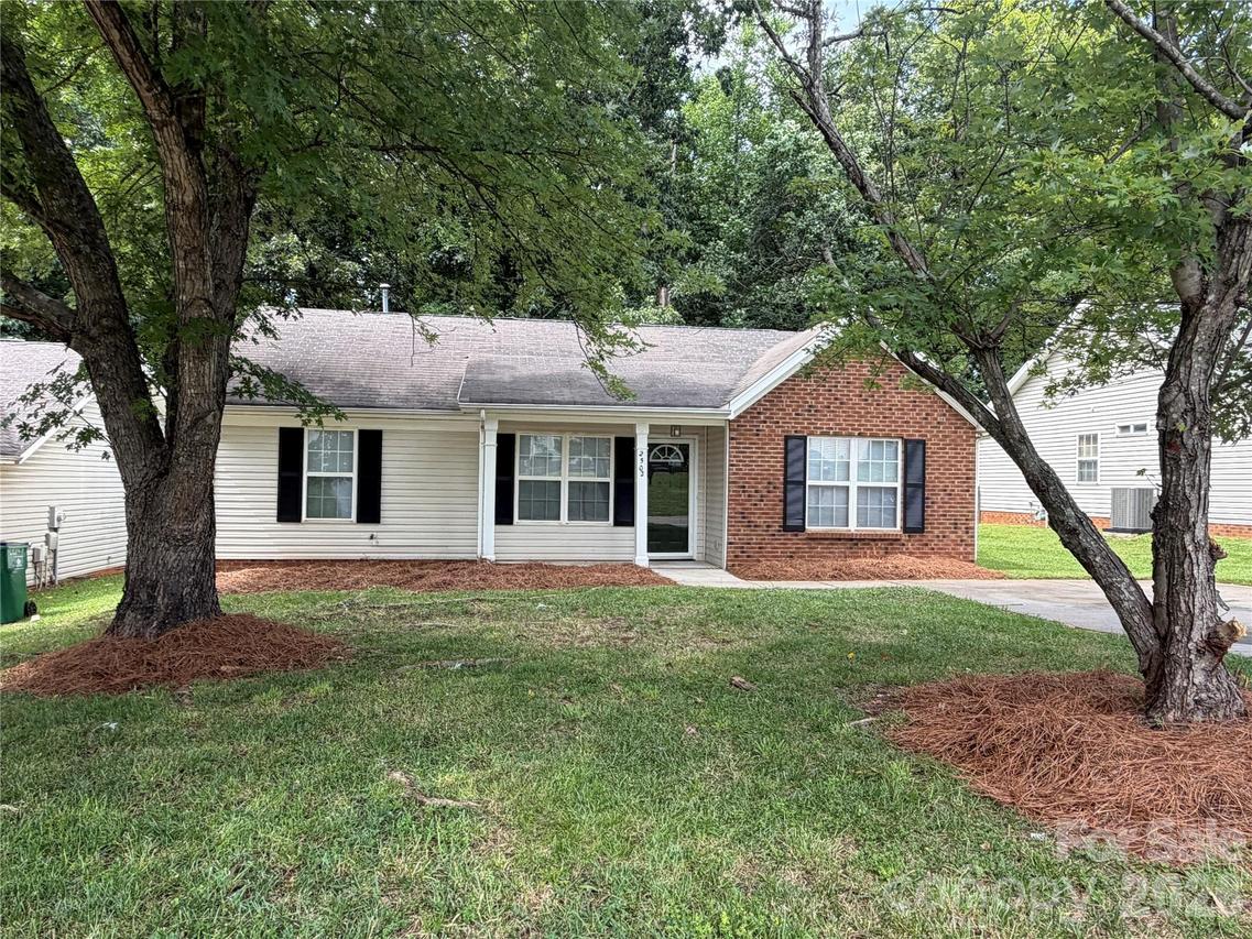 2502 Hemby Woods Dr., Charlotte, NC 28262