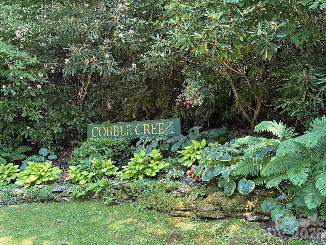 220 Cobble Creek Ln., Boone, NC 28607