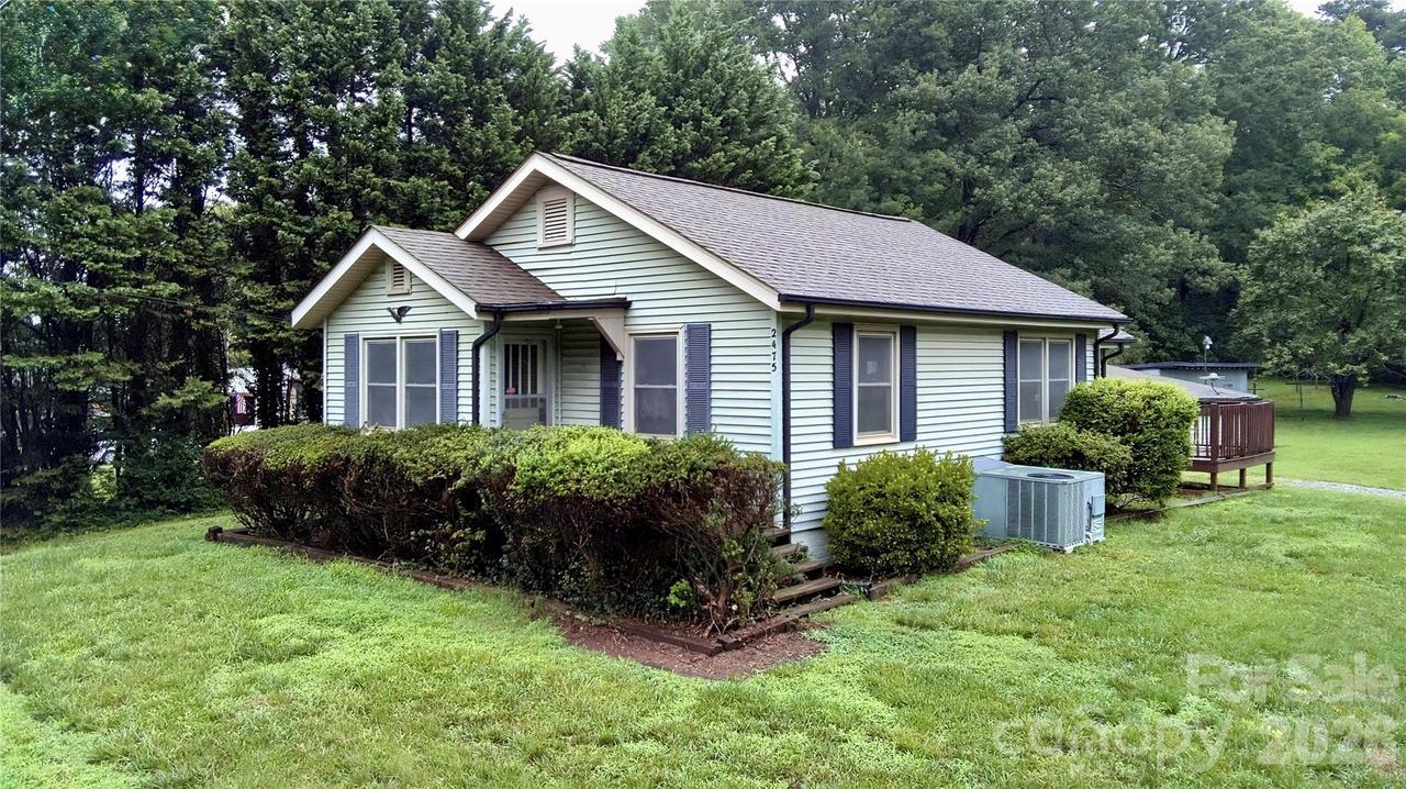2475 Shelton Ave., Statesville, NC 28677