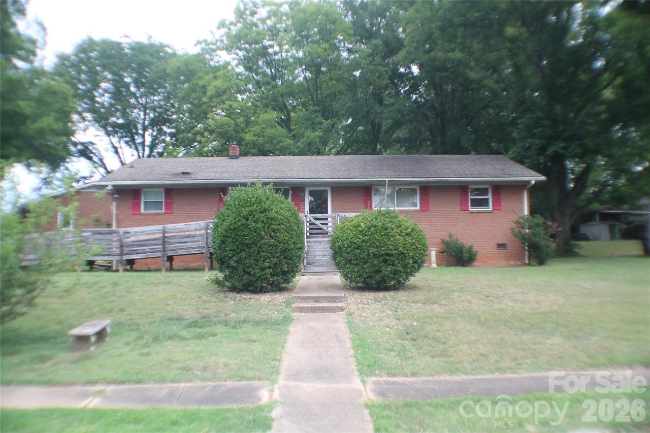 621 Westside Ter., Davidson, NC 28036