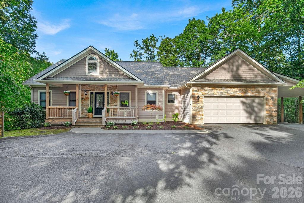 1625 Ugugu Dr., Brevard, NC 28712