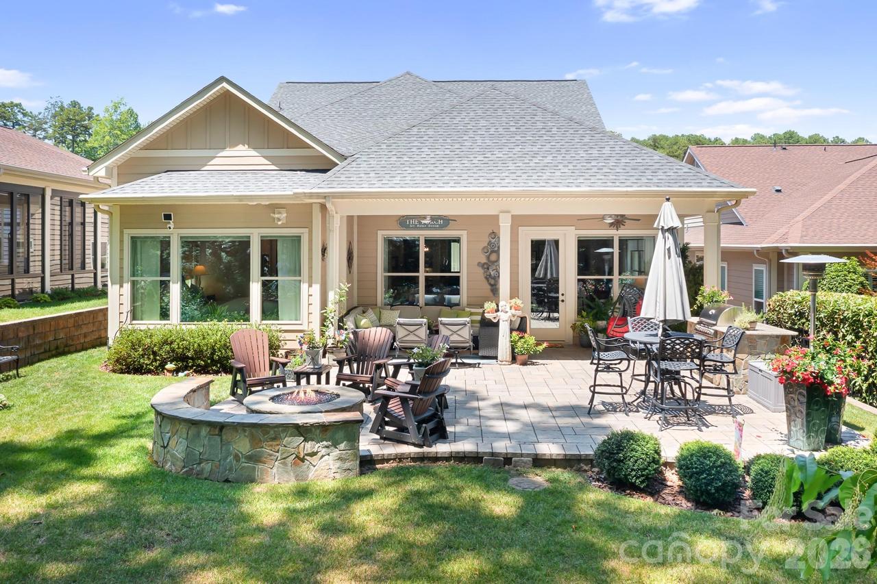 7142 Hanging Rock Ct., Denver, NC 28037