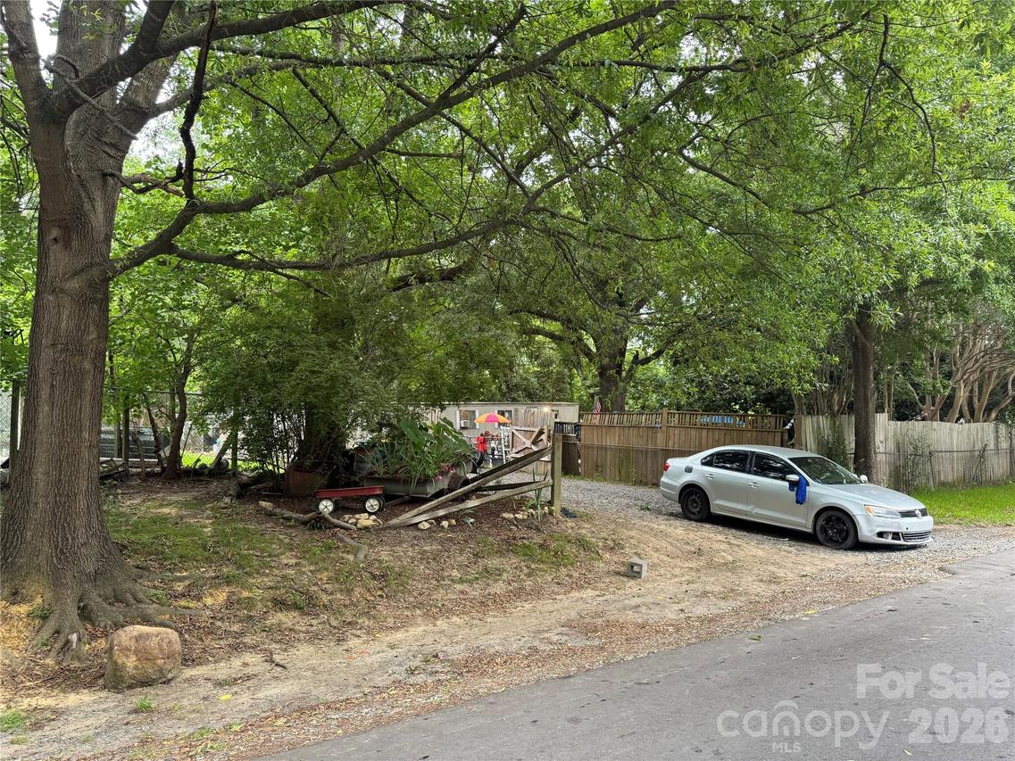 612 Friendship Dr. #121, Matthews, NC 28105
