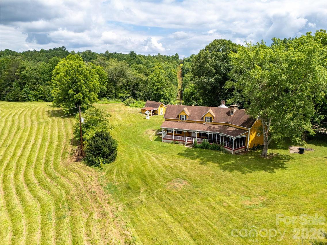 717 Frog Creek Rd., Union Mills, NC 28167