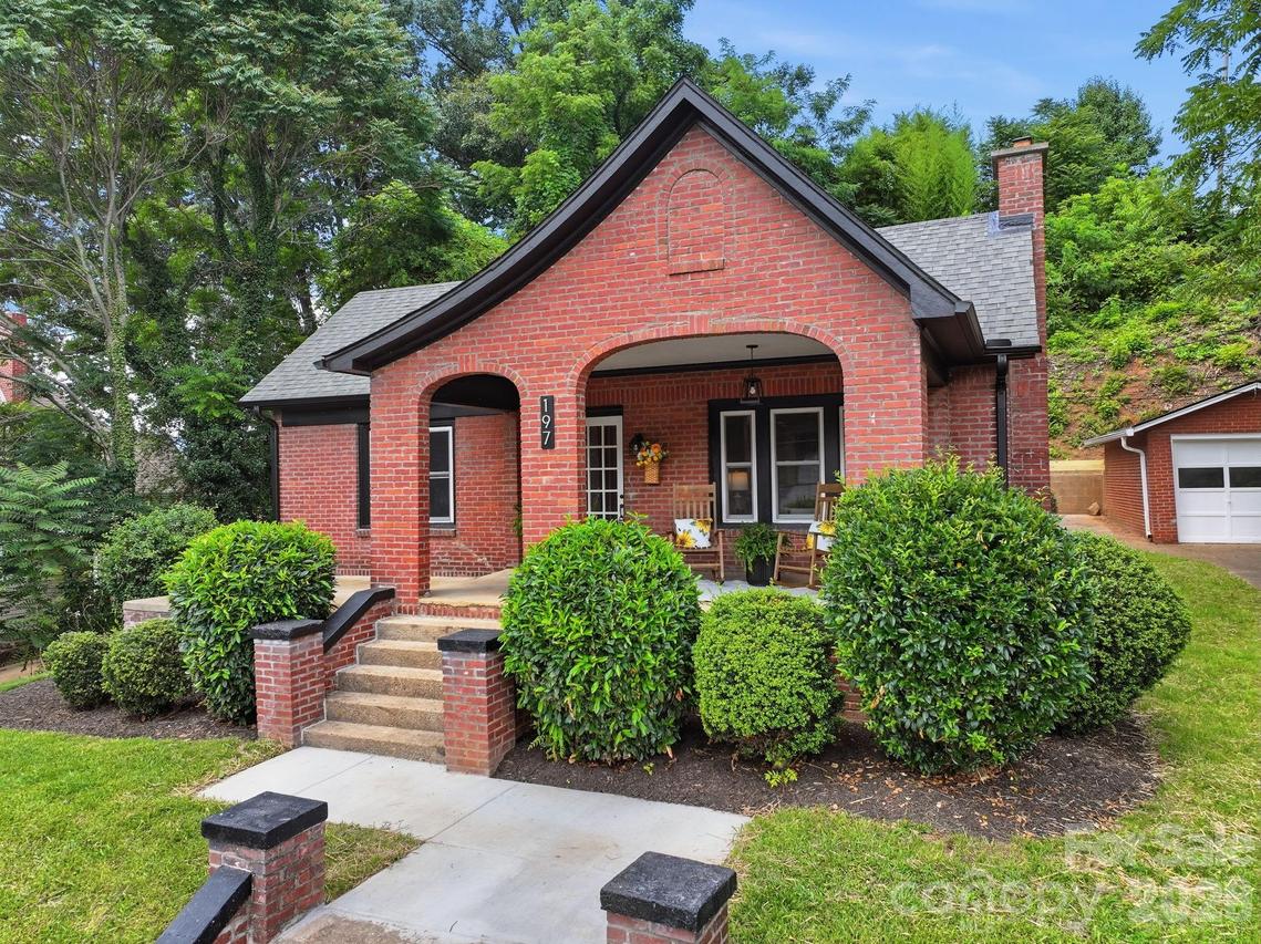 197 Academy St., Canton, NC 28716