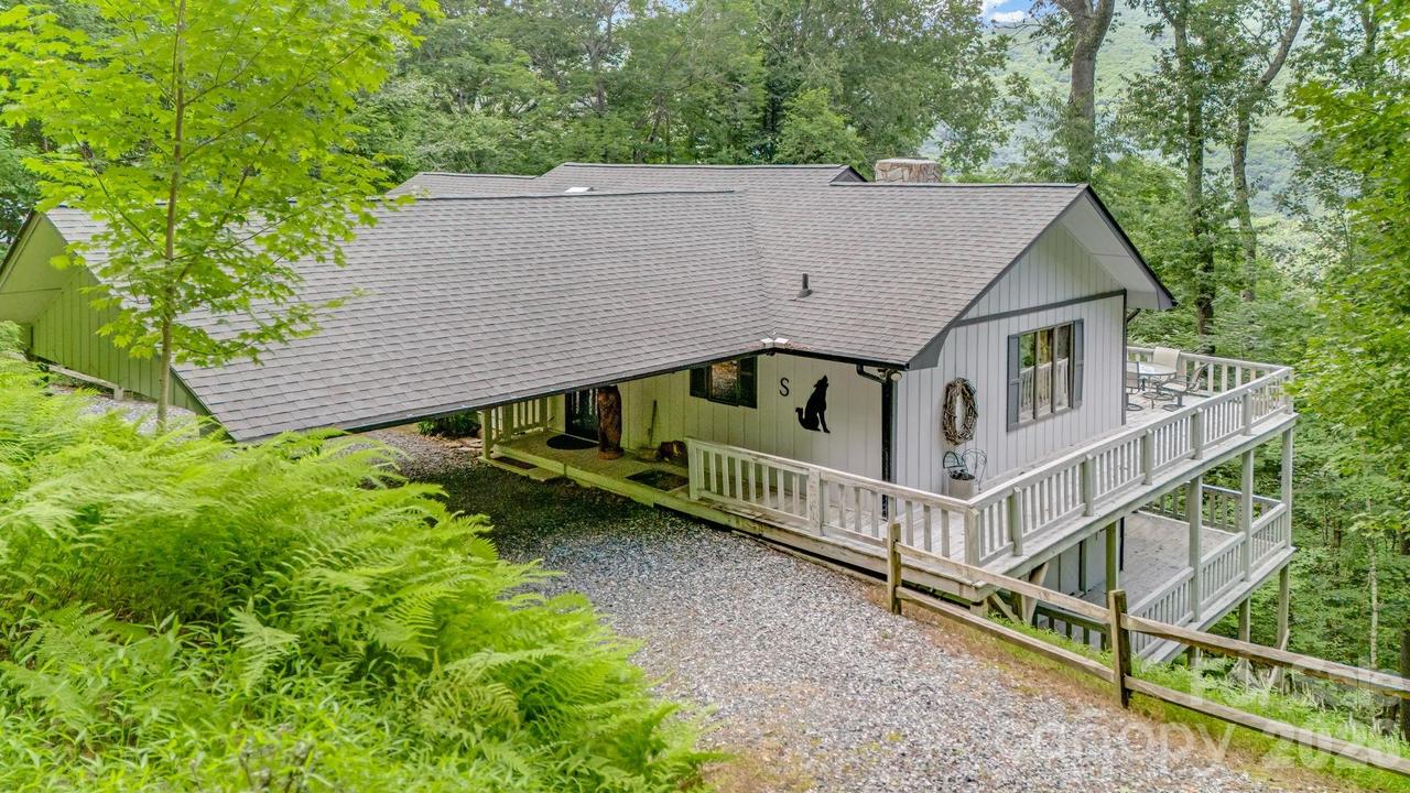 38 Bee Tree Ln., Mars Hill, NC 28754