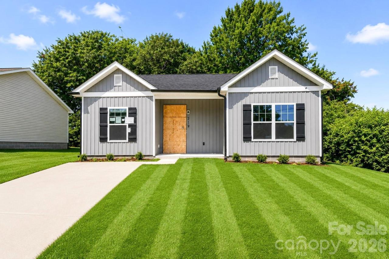 219 N Scruggs St., Gastonia, NC 28052