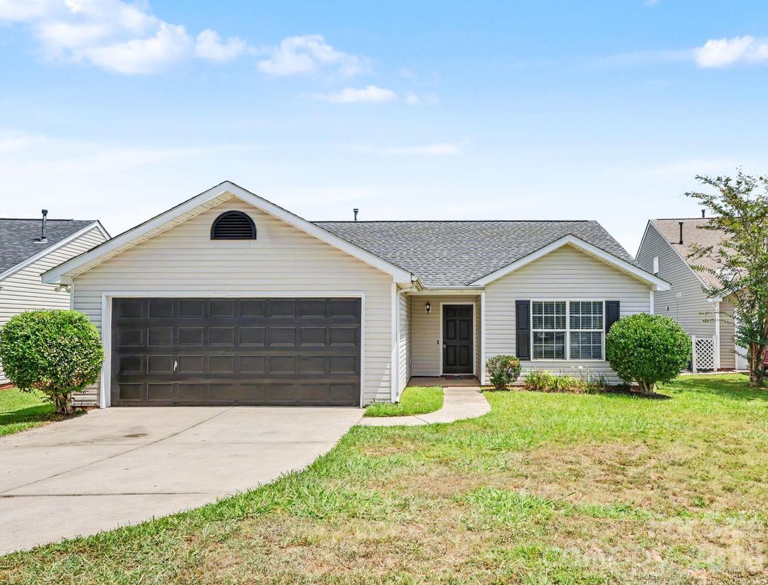 1745 Southwind Dr., Charlotte, NC 28216