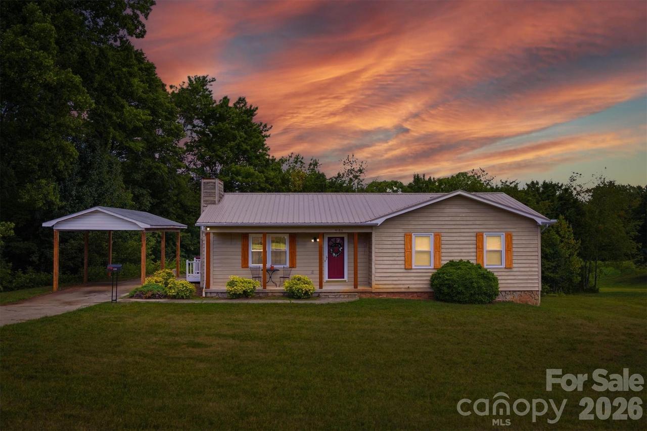 4186 Horseshoe Bend Rd., Hudson, NC 28638