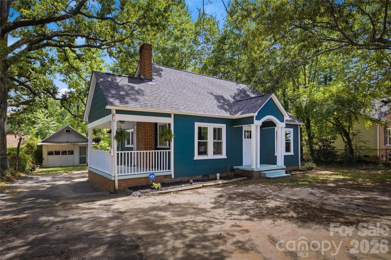 1909 2nd Ave., Hickory, NC 28602