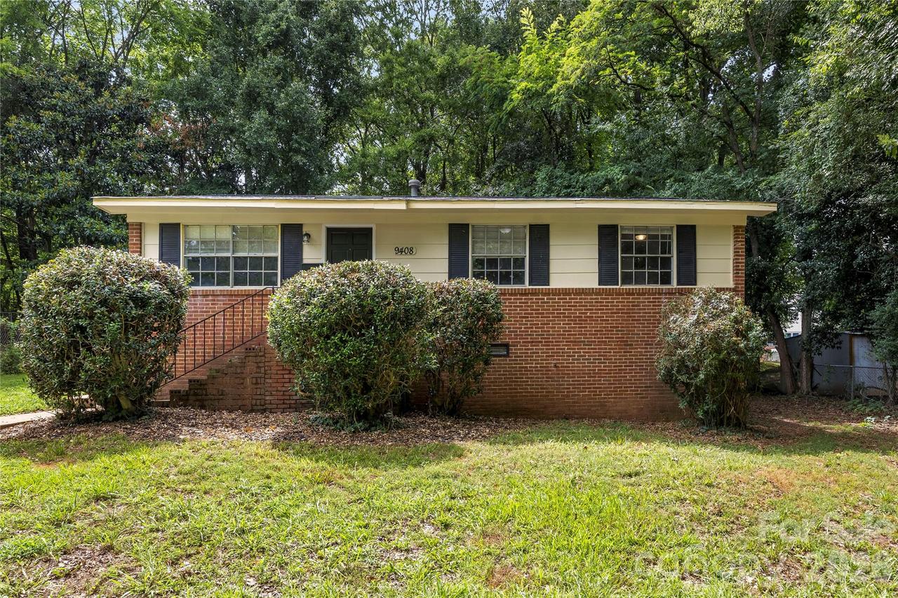 9408 Spruce Pine Pl., Charlotte, NC 28210