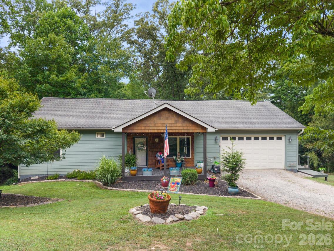 34 Grandview Ct., Asheville, NC 28806