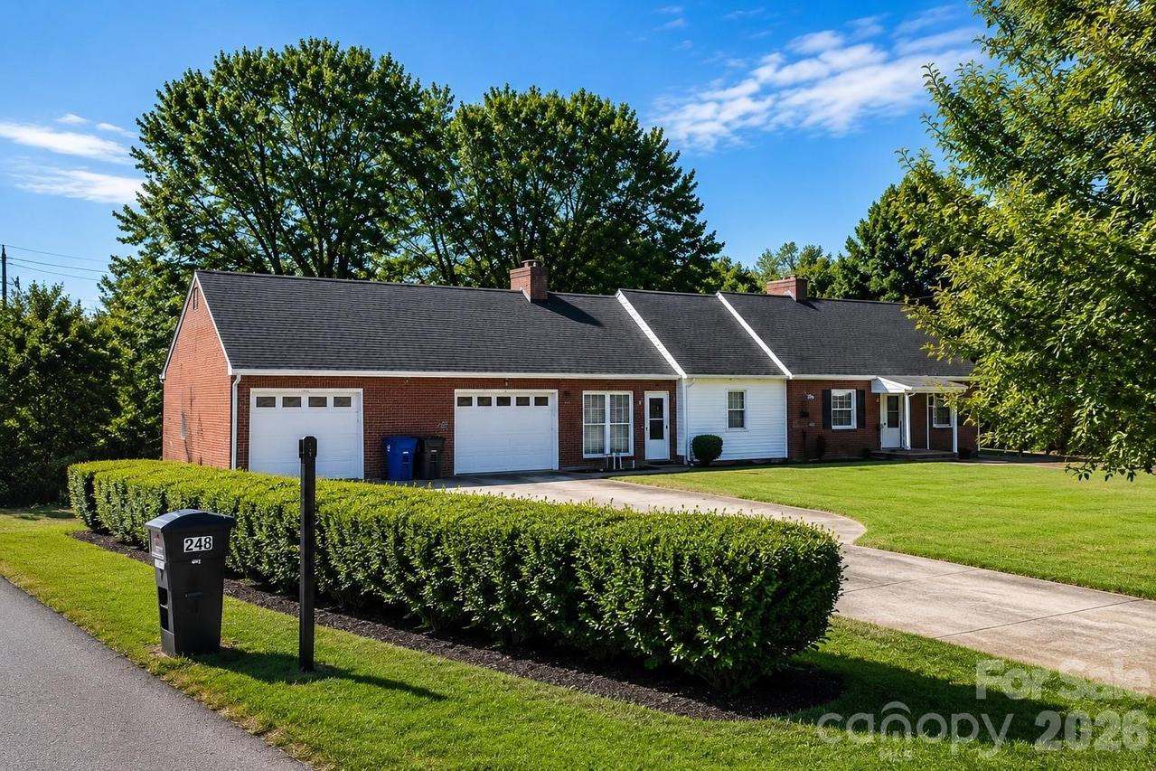246 Robbins Rd., Winston Salem, NC 27107