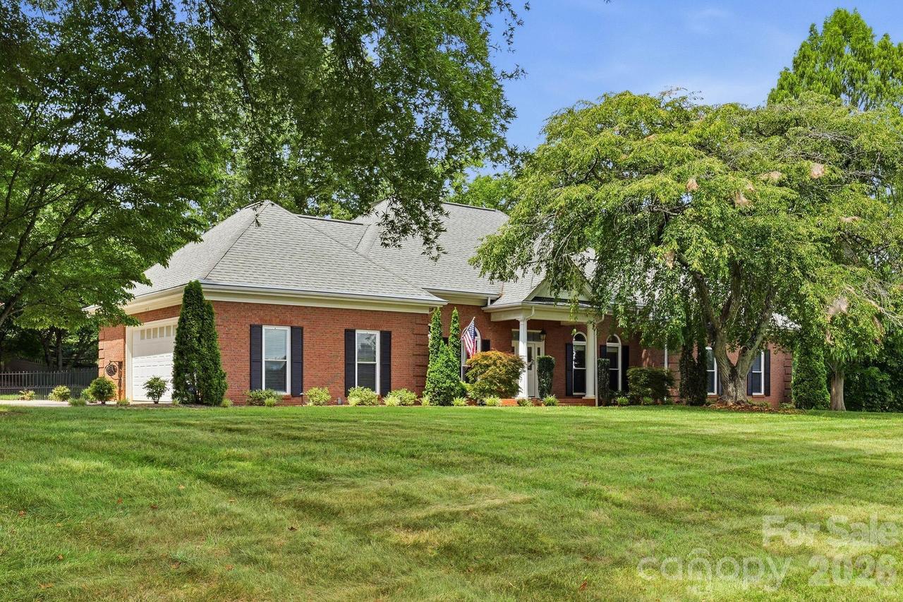 145 Baymount Dr., Statesville, NC 28625