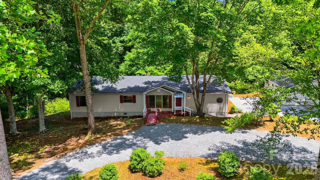4944 Largo Ct., Conover, NC 28613