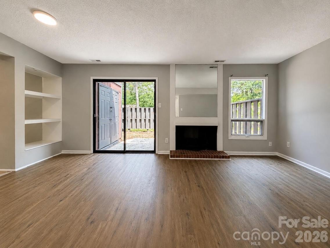 6101 Honeysuckle Ln., Charlotte, NC 28212