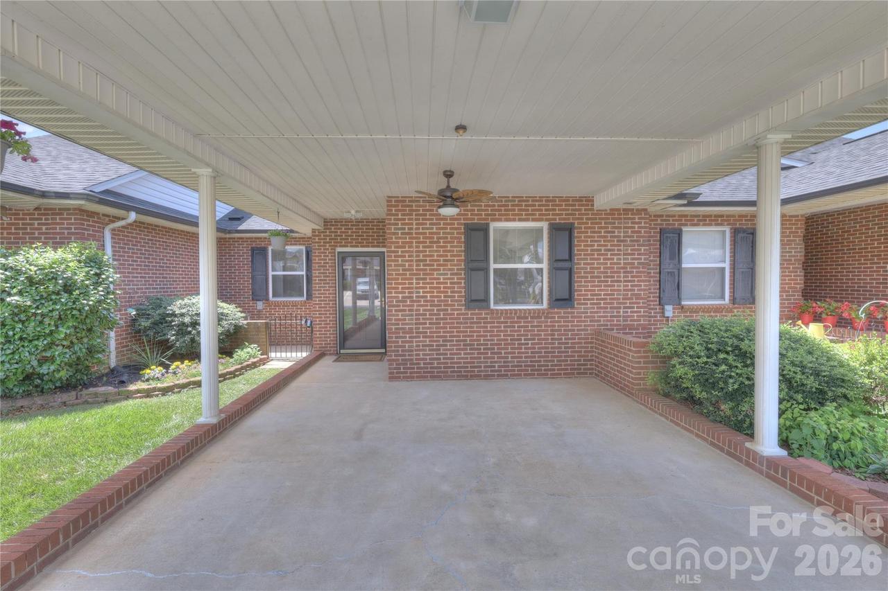 3927 Jasmine Ln., Denver, NC 28037