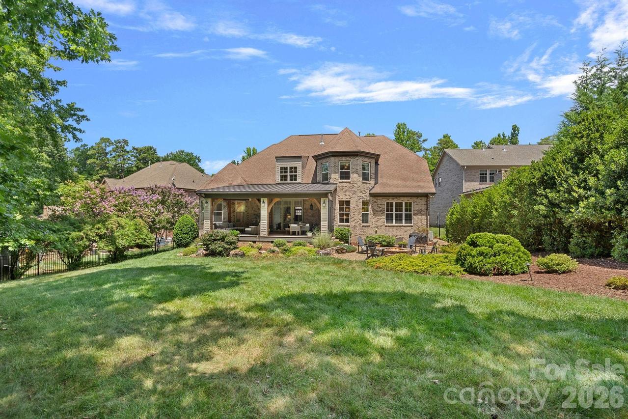 3813 Lakeside Dr., Charlotte, NC 28270