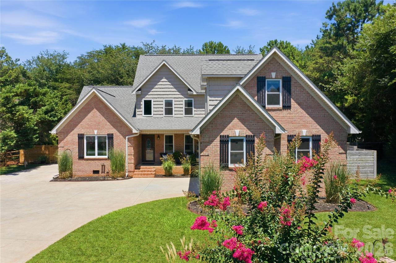 393 Ponderosa Cir., Mooresville, NC 28117