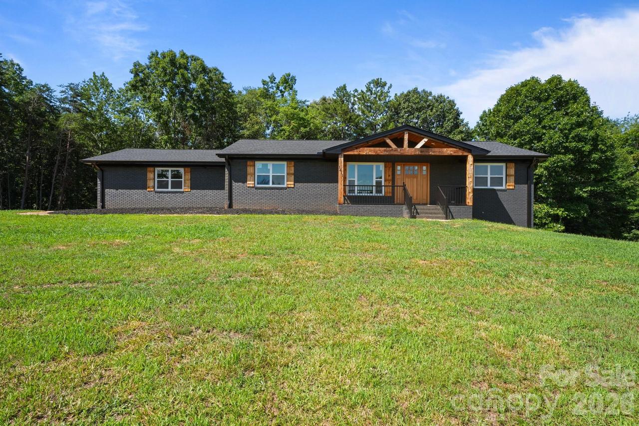 1411 W V Thompson Rd., Rutherfordton, NC 28139