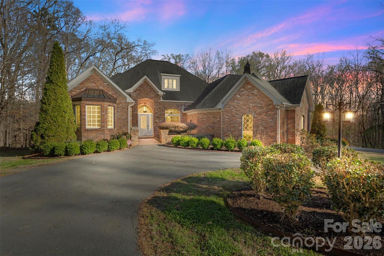 12711 Moores Chapel Rd., Charlotte, NC 28214