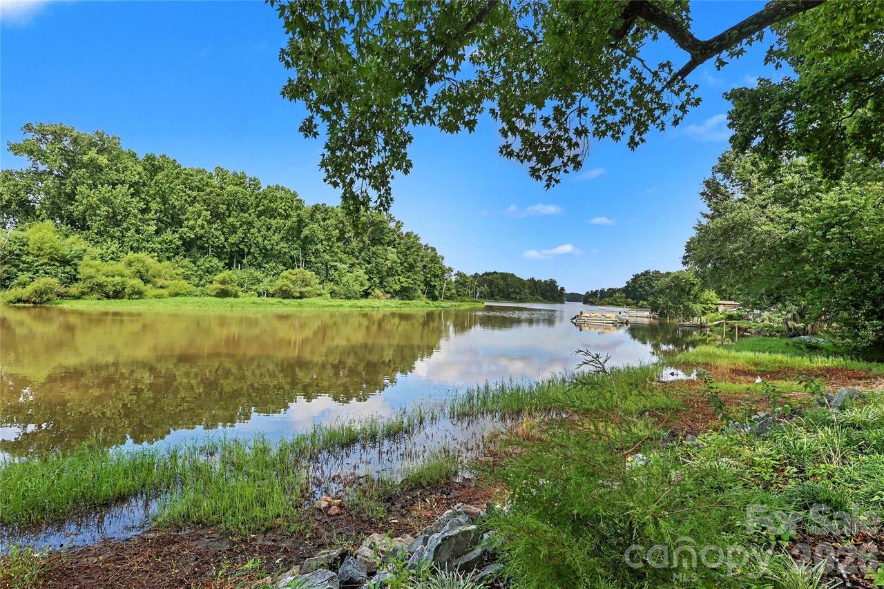 294 Riverview Blvd., Lexington, NC 27292
