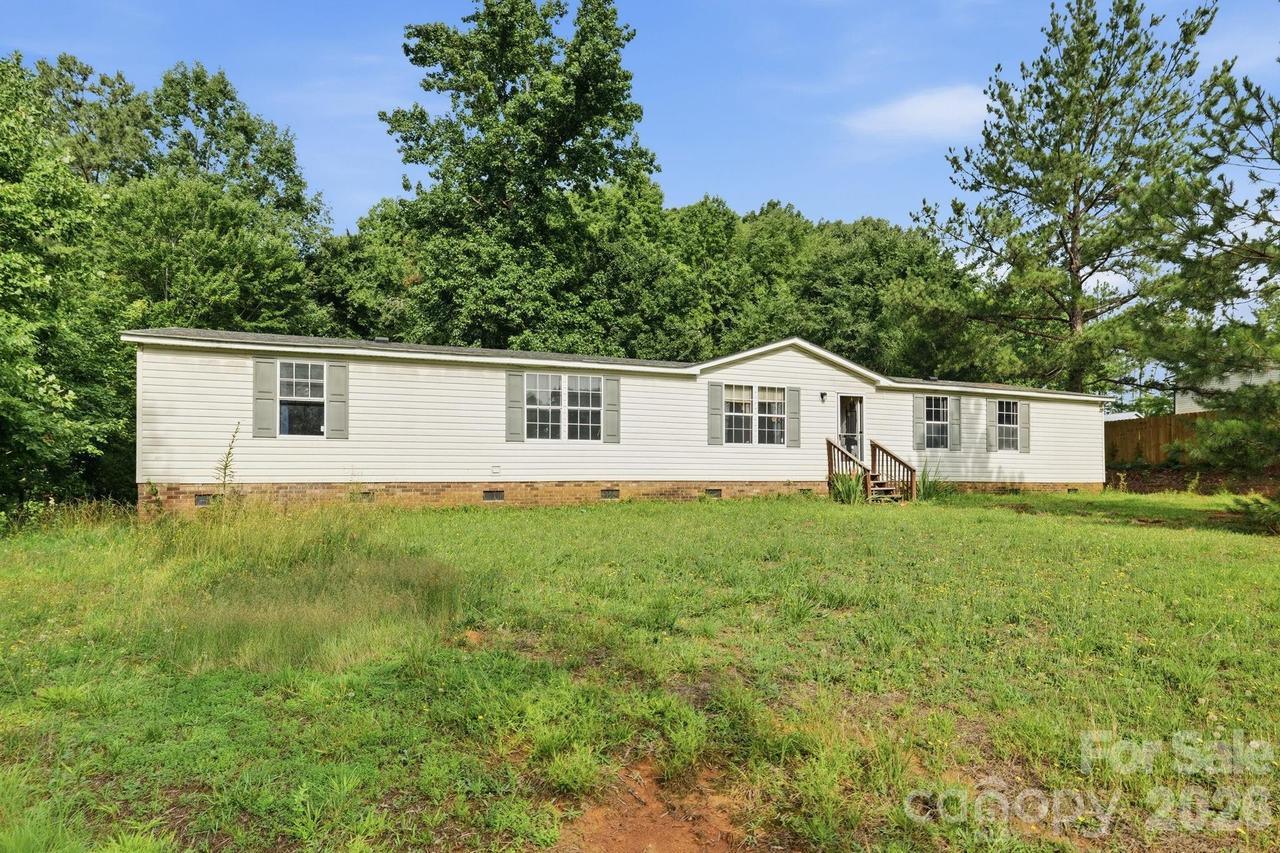 453 Helen Young Dr., Linwood, NC 27299