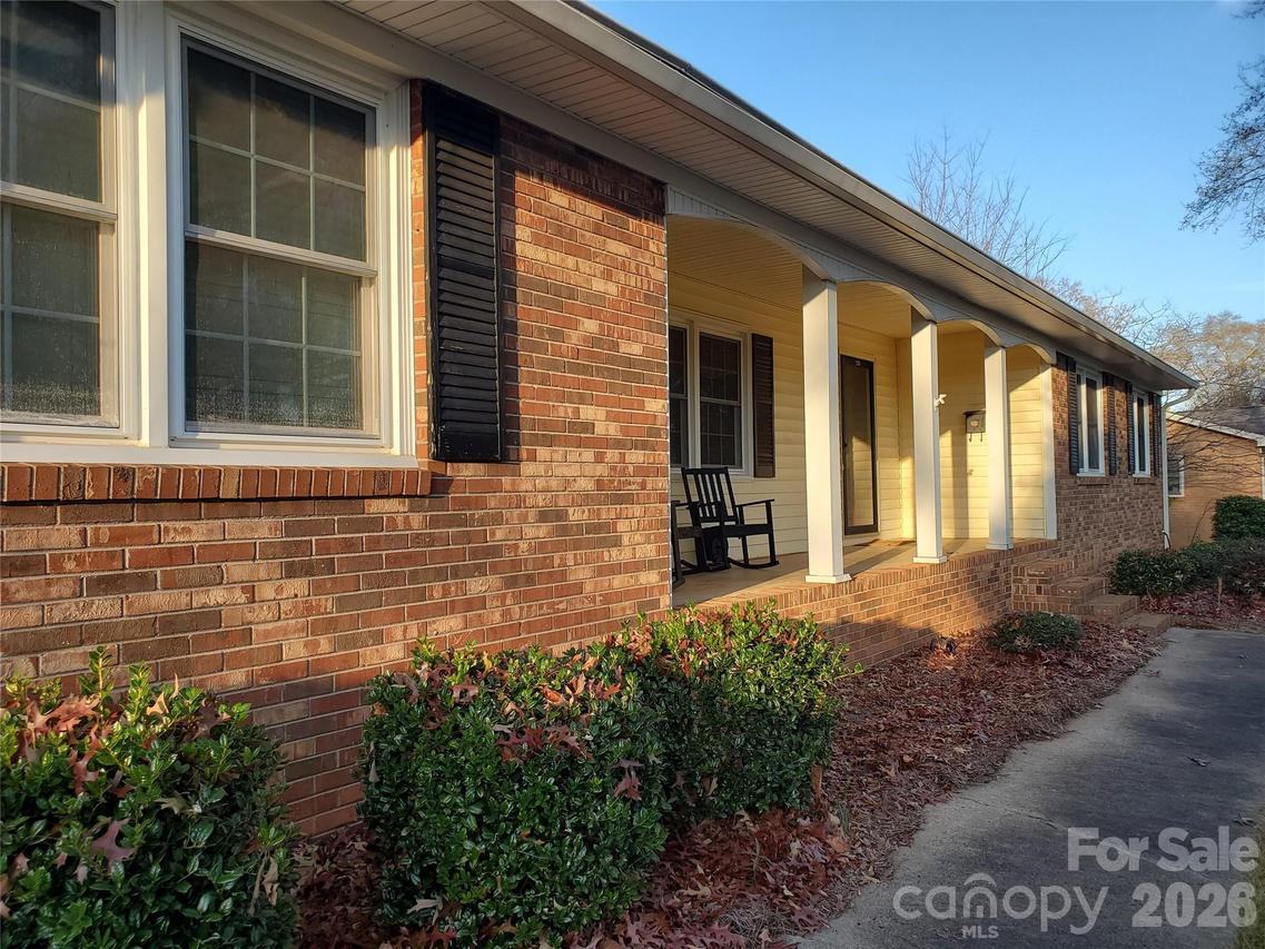2318 Shaw Ave., Gastonia, NC 28054