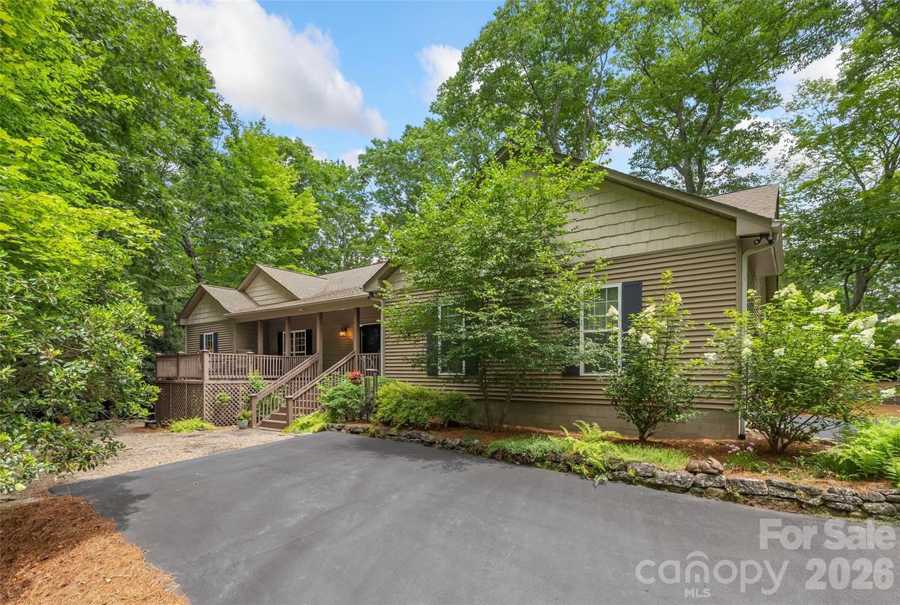 141 Dolly Ln., Highlands, NC 28741