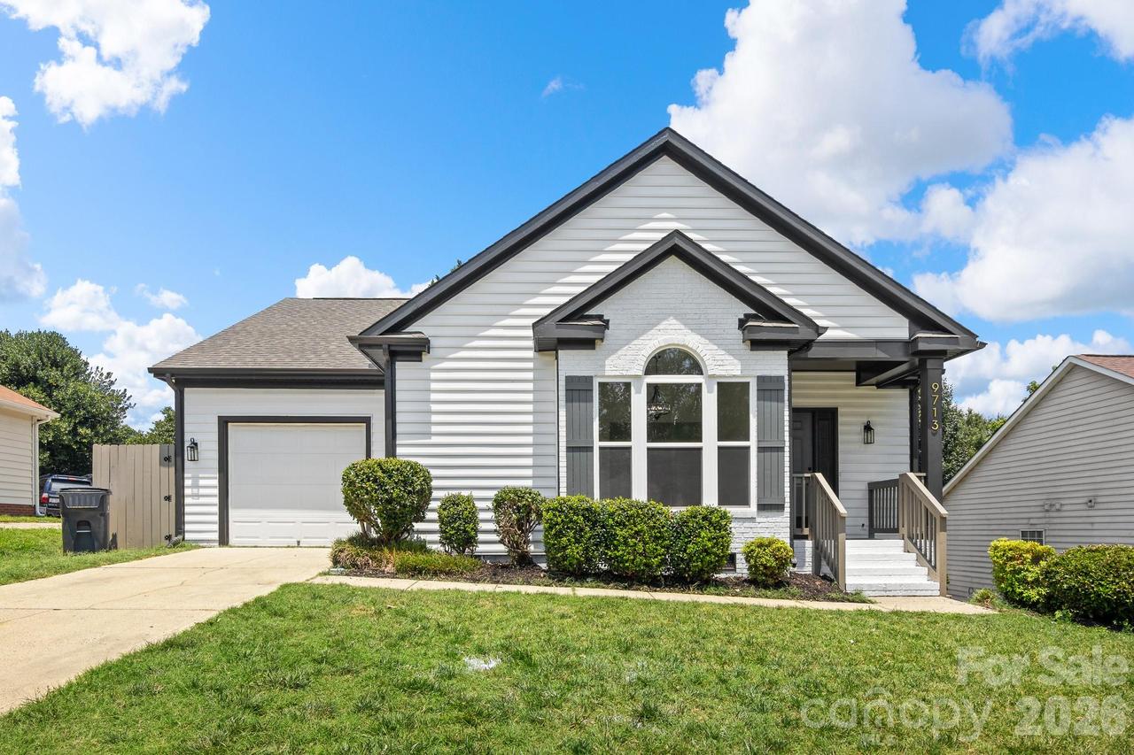 9713 Pernell Ln., Charlotte, NC 28213