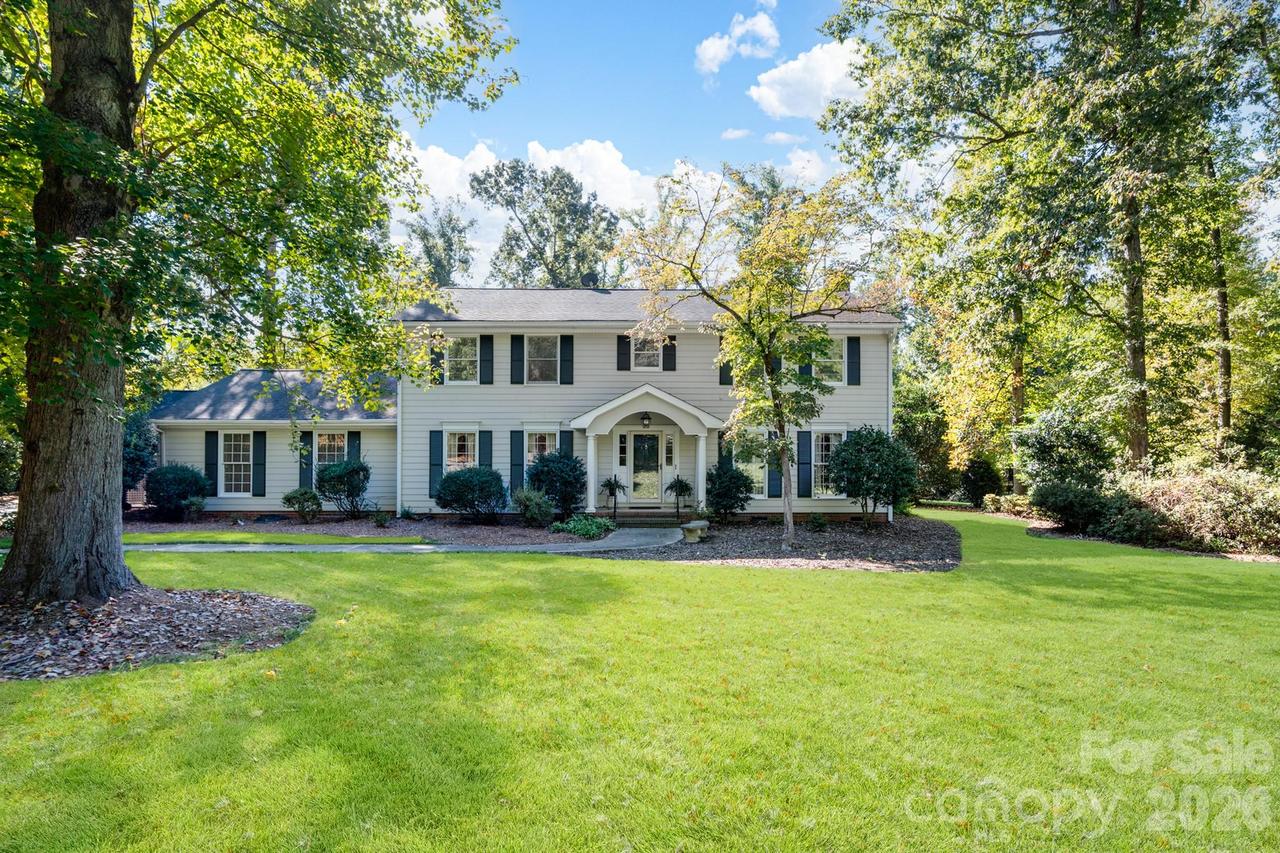 233 Nottingham Cir., Statesville, NC 28625