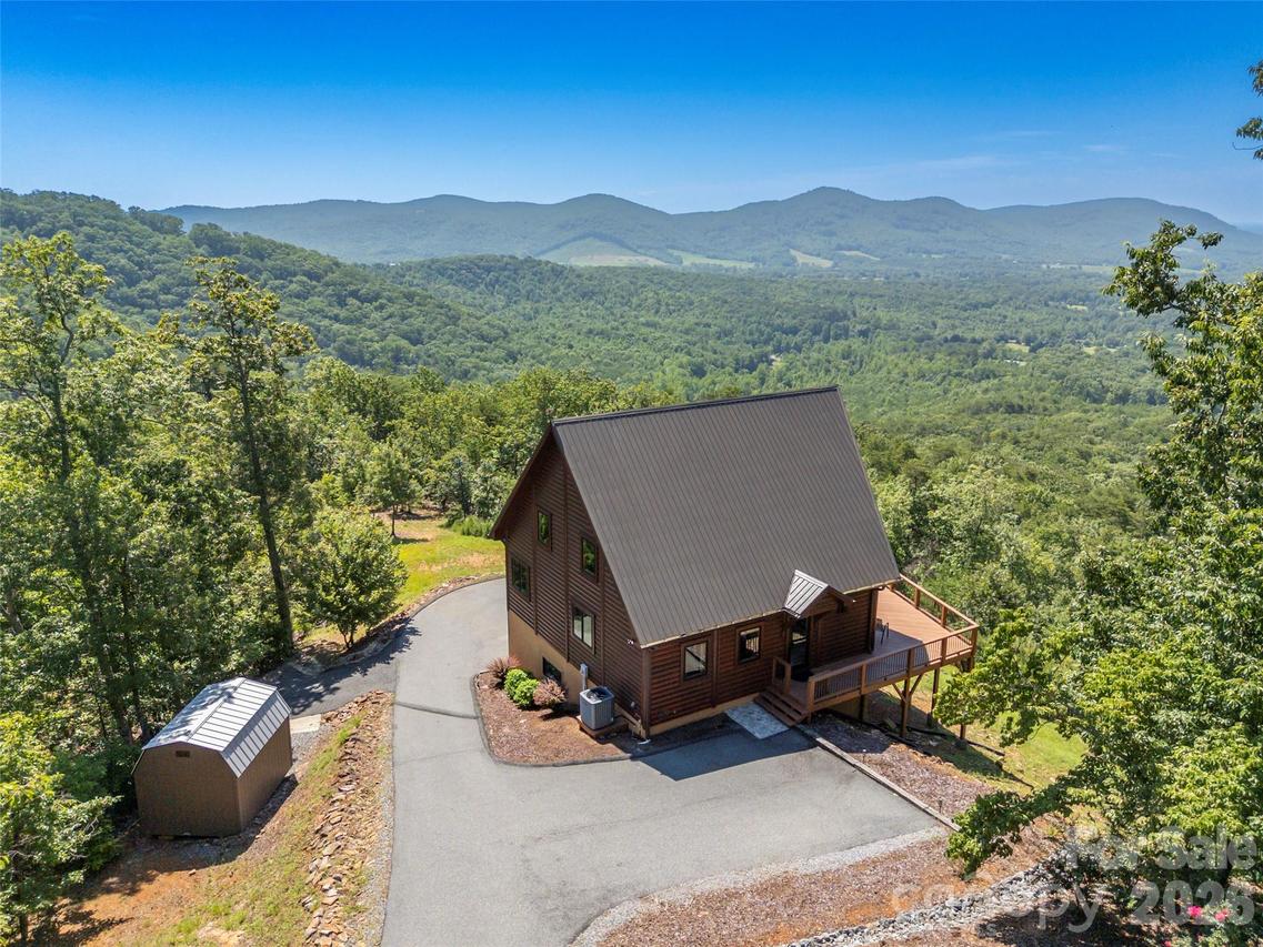 312 Brighton Dr., Bostic, NC 28018