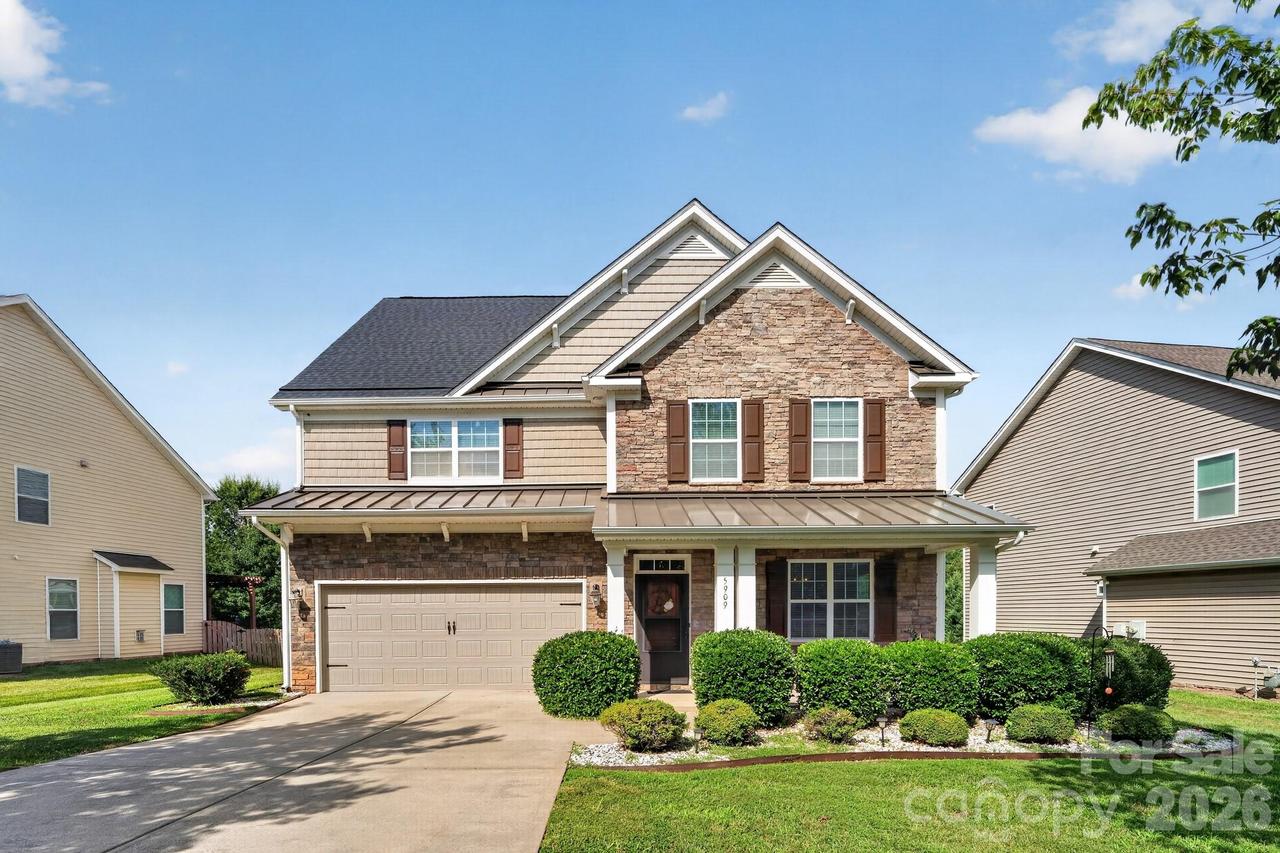 5909 Langwell Ln., Charlotte, NC 28278