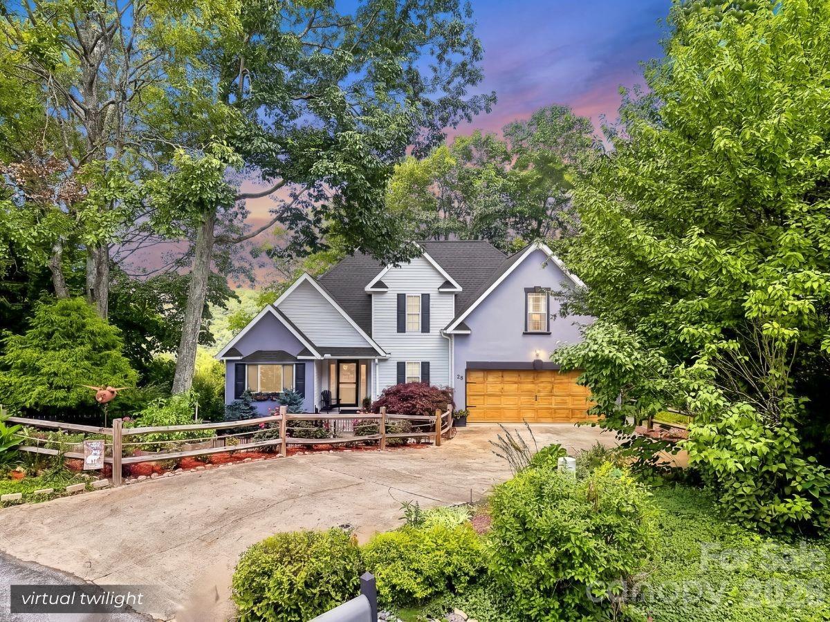 28 Secretariat Dr., Hendersonville, NC 28792