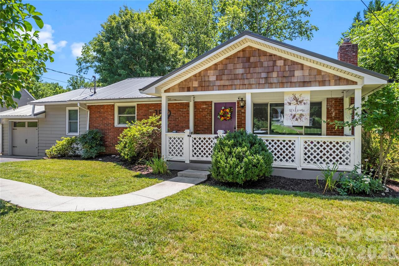 159 New Haw Creek Rd., Asheville, NC 28805