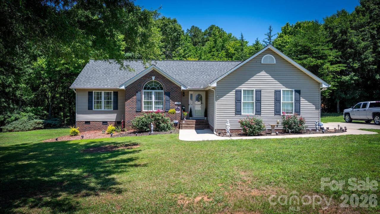 6479 Ameba Ln., Denver, NC 28037