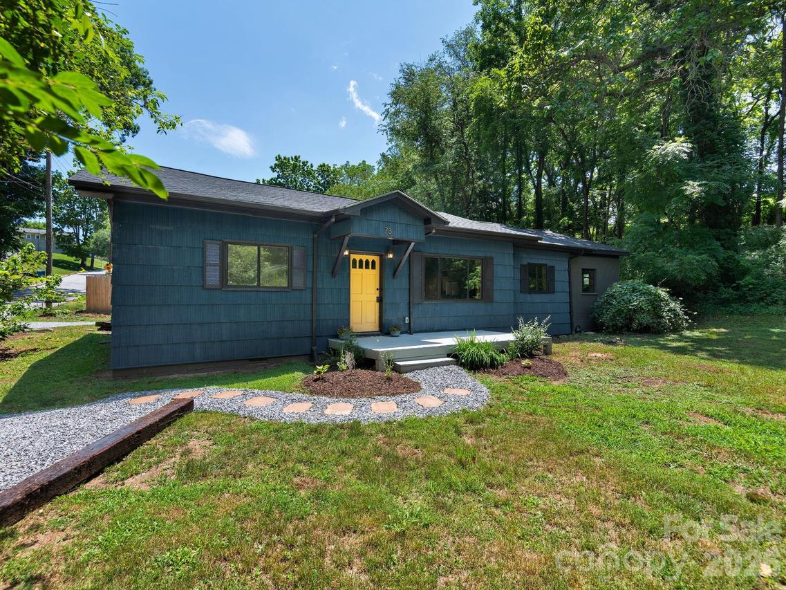 78 Travis St., Clyde, NC 28721