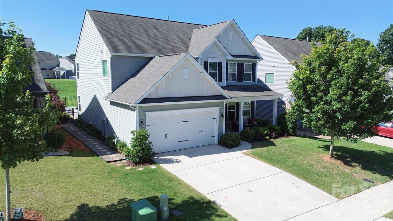 111 Lantern Acres Dr., Mooresville, NC 28115