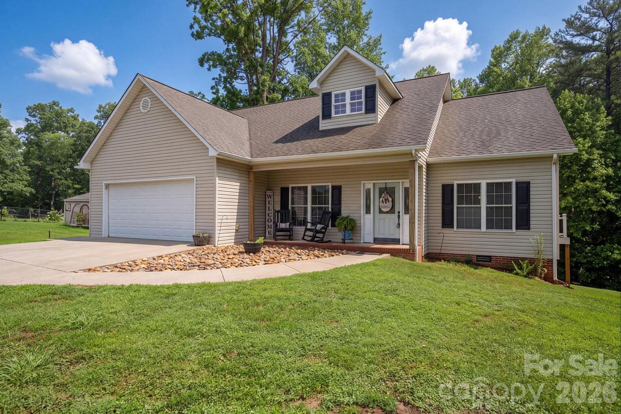 142 Azalea Dr., Connelly Springs, NC 28612